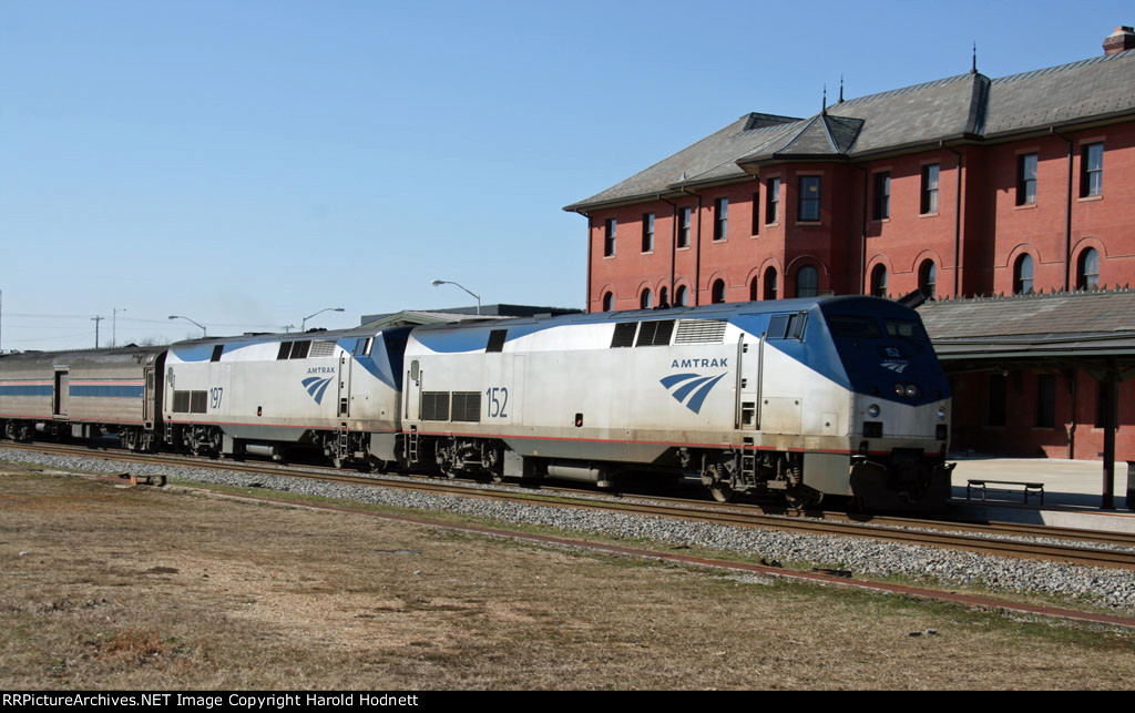 AMTK 152 & 197 lead train P092-13 into the station